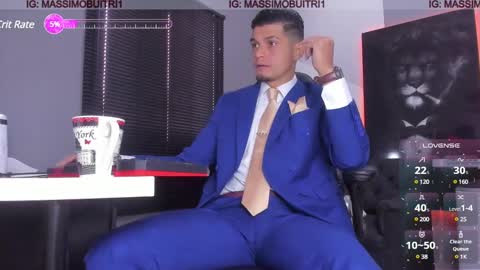 Snapshot of massimo_g chatting on December 11, 2024, 1:39 pm I am Massimo online show from December 11, 2024, 1:39 pm