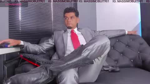 Snapshot of massimo_g chatting on June 12, 2026, 1:21 pm I am Massimo online show from June 12, 2026, 1:21 pm