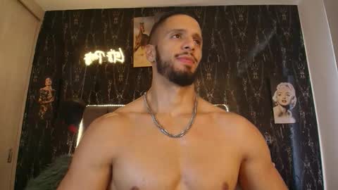 massimo_greco2 online show from February 4, 2026, 9:42 pm