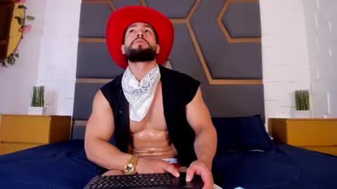 Massimo online show from November 23, 2025, 3:28 am