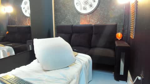 Snapshot of massimowalton2 chatting on January 25, 2025, 3:30 pm massimowalton2 online show from January 25, 2025, 3:30 pm