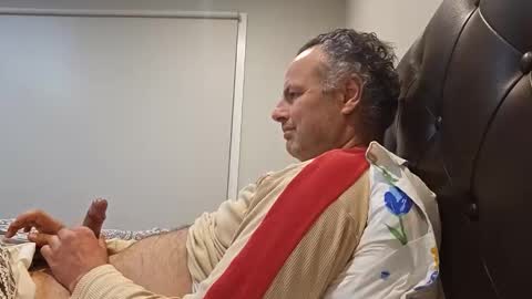 Erix online show from October 27, 2025, 10:52 am