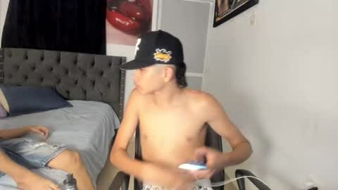 Snapshot of master_billy1 chatting on May 13, 2026, 7:06 am master_billy1 online show from May 13, 2026, 7:06 am