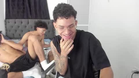 master_boy28 online show from October 28, 2025, 1:42 am