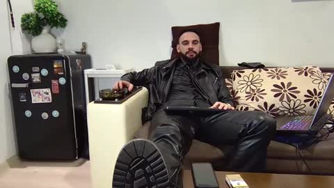 SIR online show from January 6, 2025, 8:50 pm