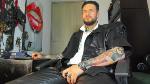 steven  online show from February 1, 2025, 11:16 pm