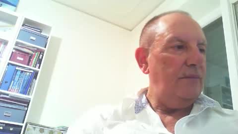 mastercock19586 online show from September 18, 2025, 6:54 pm