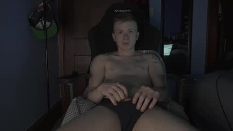 Snapshot of mastercooperfrost chatting on October 4, 2025, 5:05 am Master cooper online show from October 4, 2025, 5:05 am