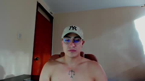 masterfiterotic online show from February 1, 2025, 9:29 pm