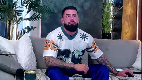 masterkingofmuscle online show from October 16, 2025, 8:15 am