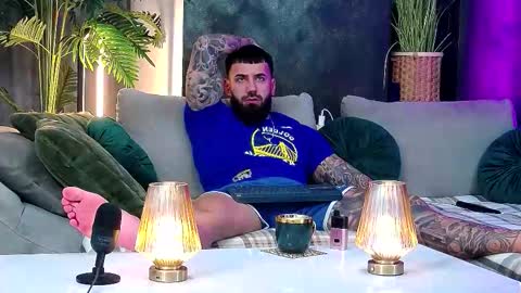 masterkingofmuscle online show from February 17, 2026, 9:54 pm