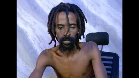 Snapshot of masterr_bate chatting on October 31, 2025, 12:50 pm Marl online show from October 31, 2025, 12:50 pm