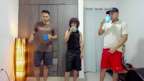 Snapshot of masters_sexx chatting on January 17, 2025, 11:06 am Team Cris Darwin- Fernando- Stiven- David online show from January 17, 2025, 11:06 am