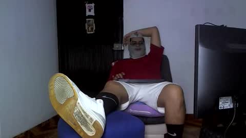 Snapshot of mastersocks8 chatting on October 26, 2025, 5:02 am master findom online show from October 26, 2025, 5:02 am