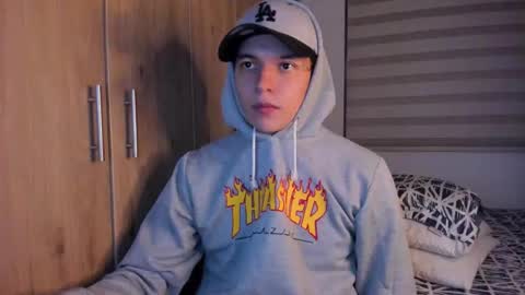 Snapshot of mastrangelo_x chatting on September 24, 2025, 4:05 am mastrangelo_x online show from September 24, 2025, 4:05 am