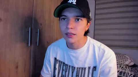 Snapshot of mastrangelo_x chatting on October 14, 2025, 3:07 am mastrangelo_x online show from October 14, 2025, 3:07 am