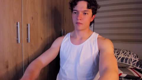 Snapshot of mastrangelo_x chatting on October 21, 2025, 5:08 am mastrangelo_x online show from October 21, 2025, 5:08 am