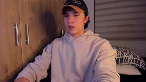 Snapshot of mastrangelo_x chatting on October 27, 2025, 3:10 am mastrangelo_x online show from October 27, 2025, 3:10 am