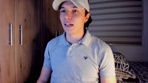 mastrangelo_x online show from June 14, 2026, 3:41 am