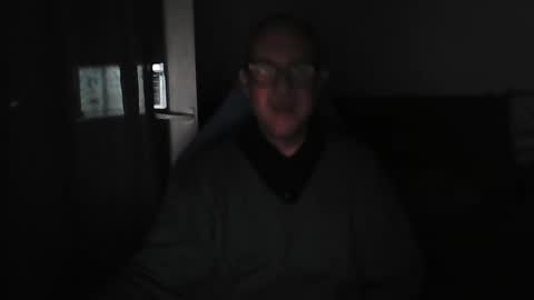 mat11efou online show from October 21, 2025, 5:41 am