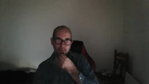 mat11efou online show from April 17, 2026, 10:51 am