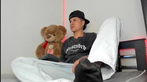 Snapshot of mateo_escobar chatting on November 8, 2025, 9:35 pm mateo_escobar online show from November 8, 2025, 9:35 pm