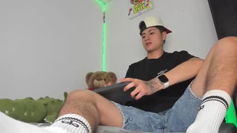 mateo_escobar online show from February 13, 2026, 1:45 am