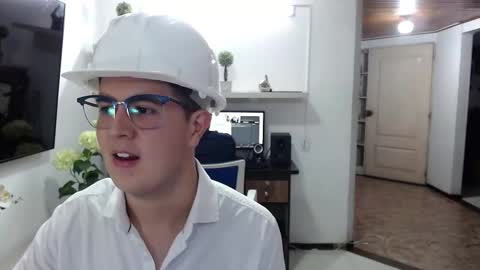  MATEO STRONG  online show from January 15, 2026, 8:34 pm