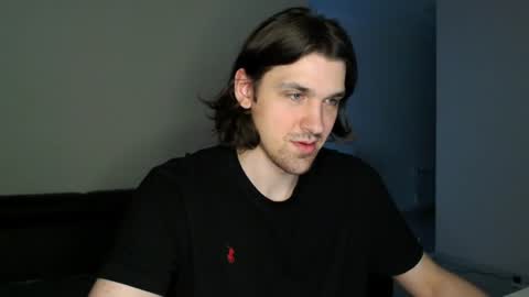 mateo_zeus online show from June 25, 2026, 11:42 pm