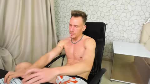 MateoBenjamin online show from February 21, 2025, 10:37 pm