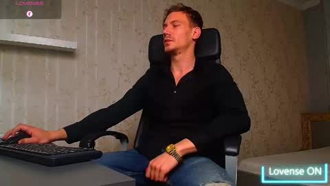 MateoBenjamin online show from November 12, 2025, 7:31 am