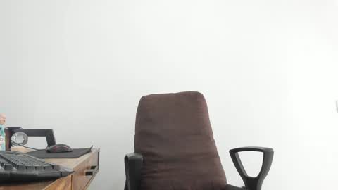 Snapshot of matheusbeard2 chatting on January 9, 2025, 6:57 pm Matheus online show from January 9, 2025, 6:57 pm