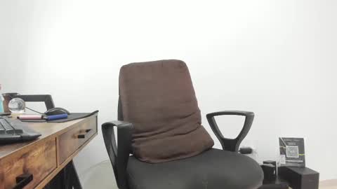 Snapshot of matheusbeard2 chatting on February 10, 2025, 8:21 pm Matheus online show from February 10, 2025, 8:21 pm