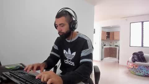 Matheus     online show from January 13, 2026, 3:06 pm