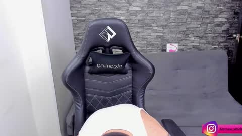 Mathew Independent model online show from October 19, 2025, 8:20 pm