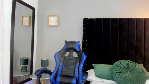 Snapshot of mathewboy2 chatting on January 18, 2026, 12:09 pm mathewboy2 online show from January 18, 2026, 12:09 pm