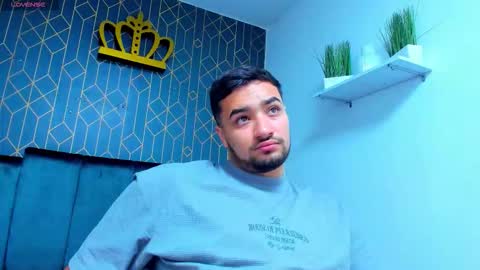 Mathews online show from November 7, 2025, 12:05 pm