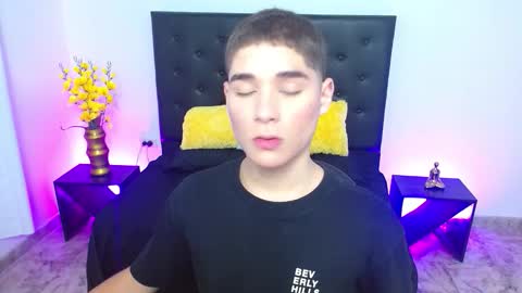 Snapshot of matiii18 chatting on October 11, 2025, 1:53 pm Mati online show from October 11, 2025, 1:53 pm