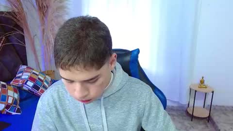 Mati online show from December 2, 2025, 1:28 pm