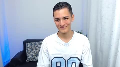 Snapshot of matiius18 chatting on October 17, 2025, 1:57 pm Matias online show from October 17, 2025, 1:57 pm