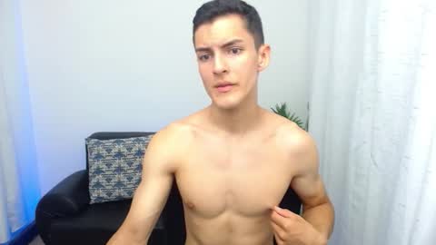 Snapshot of matiius18 chatting on December 20, 2025, 2:57 pm Matias online show from December 20, 2025, 2:57 pm