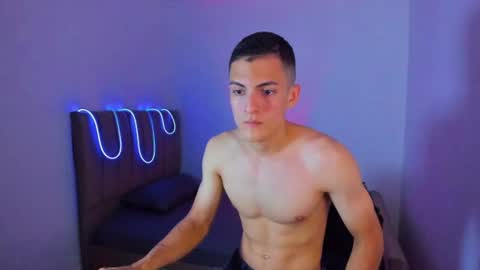 Matias online show from July 18, 2026, 4:44 pm