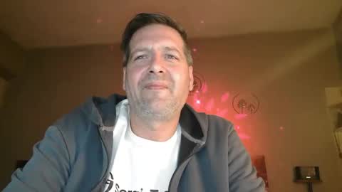 Snapshot of matrike1 chatting on March 25, 2026, 5:19 pm matrike1 online show from March 25, 2026, 5:19 pm