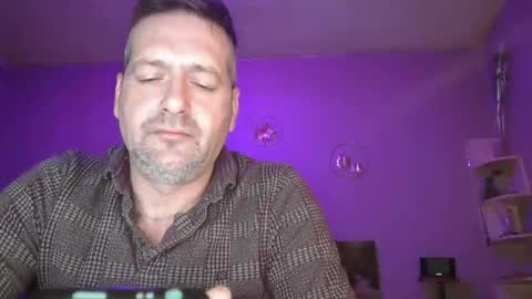Snapshot of matrike1 chatting on March 28, 2026, 11:26 pm matrike1 online show from March 28, 2026, 11:26 pm