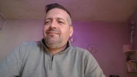 Snapshot of matrike1 chatting on March 31, 2026, 4:18 pm matrike1 online show from March 31, 2026, 4:18 pm