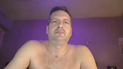 Snapshot of matrike1 chatting on April 4, 2026, 8:28 pm matrike1 online show from April 4, 2026, 8:28 pm