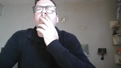 Snapshot of matrike1 chatting on April 14, 2026, 2:12 pm matrike1 online show from April 14, 2026, 2:12 pm