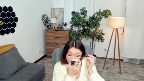 Kate online show from November 21, 2025, 10:58 am