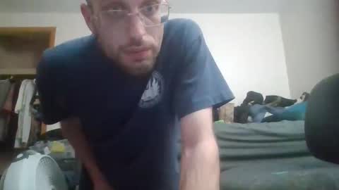 matt48195571828 online show from April 17, 2026, 11:35 am