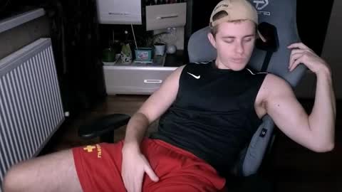 Snapshot of matt_aniston chatting on December 13, 2024, 2:49 pm Matt online show from December 13, 2024, 2:49 pm